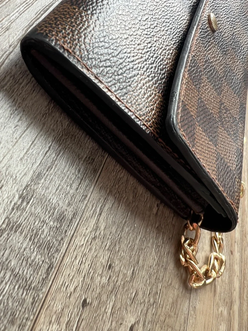 Authentic Sarah Wallet Louis Vuitton